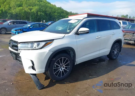 2017 Toyota Highlander Se из США, поврежденный, VIN 5TDKZRFH8HS187500